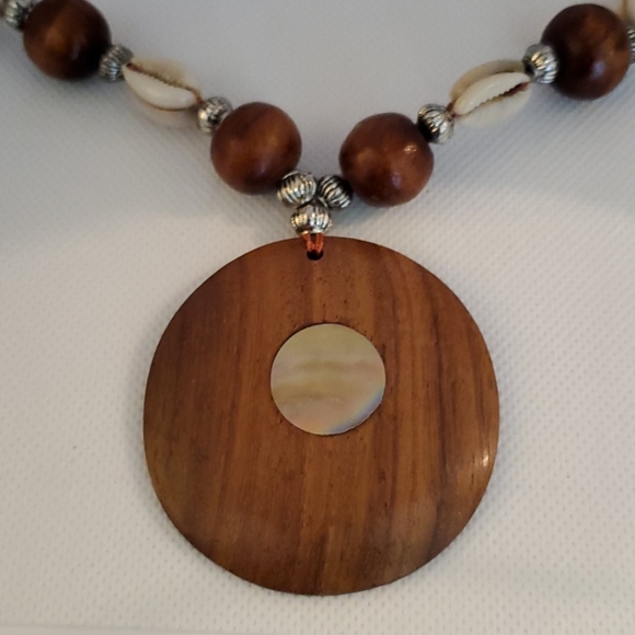 NWT Harrison Beach Beaded Necklace - Picture 2 of 5